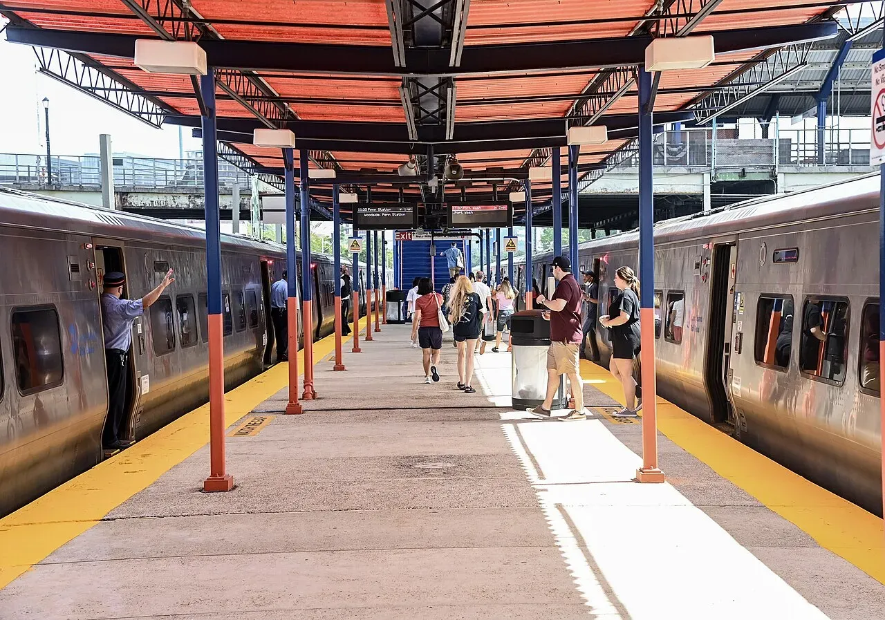 LIRR train arriving at Mets-Willets Point for the US Open